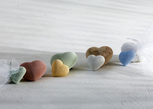 PORCELAIN RIBBED HEART